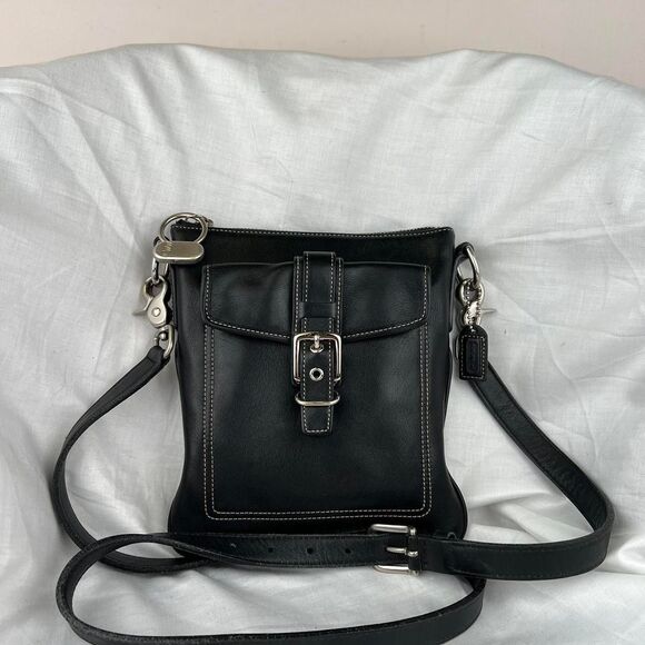 Authentic Coach Runway Black Leather Crossbody Messenger Bag Purse 9" x 7.5" - Picture 1 of 7